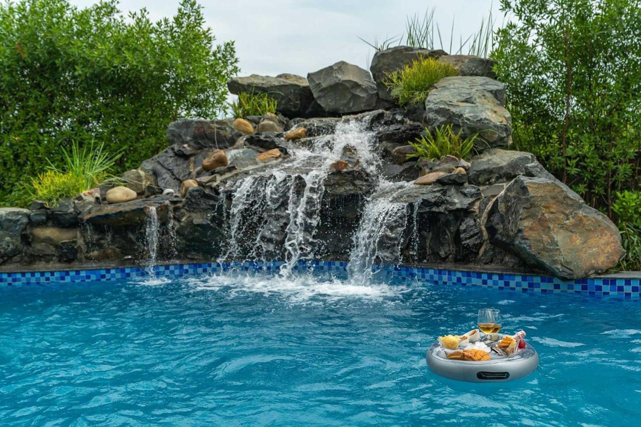 Stayvista At Serenity Farms With Pool, Lawn, Bonfire & Bbq Sohna Экстерьер фото